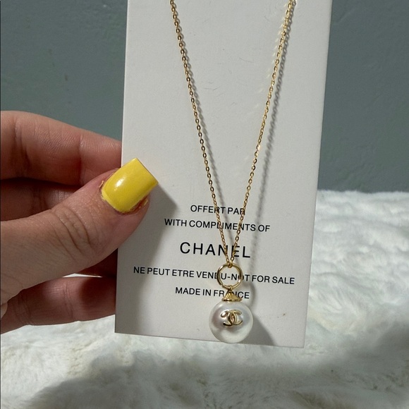 CHANEL Jewelry - CHANEL beaute Gold Chain Necklace with Pearl CC Charm